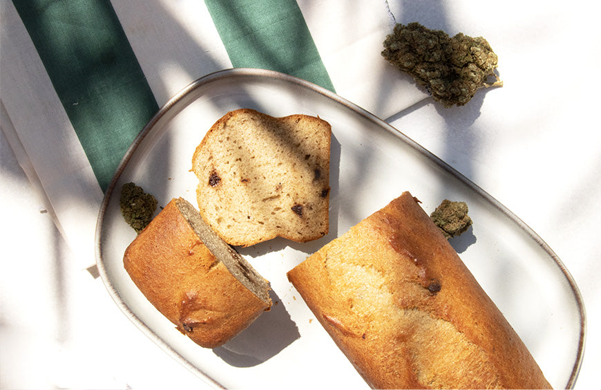 Receita: delicie-se com o nosso pão de banana com CBD